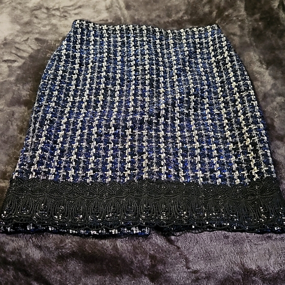 Ann Taylor Dresses & Skirts - Size 0 Ann Taylor skirt